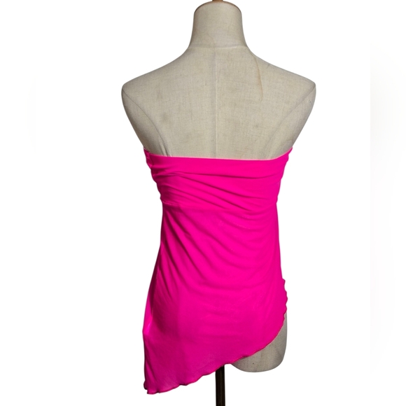 Urban Outfitters Hot Pink Assymetrical Strapless Top - Picture 4 of 6
